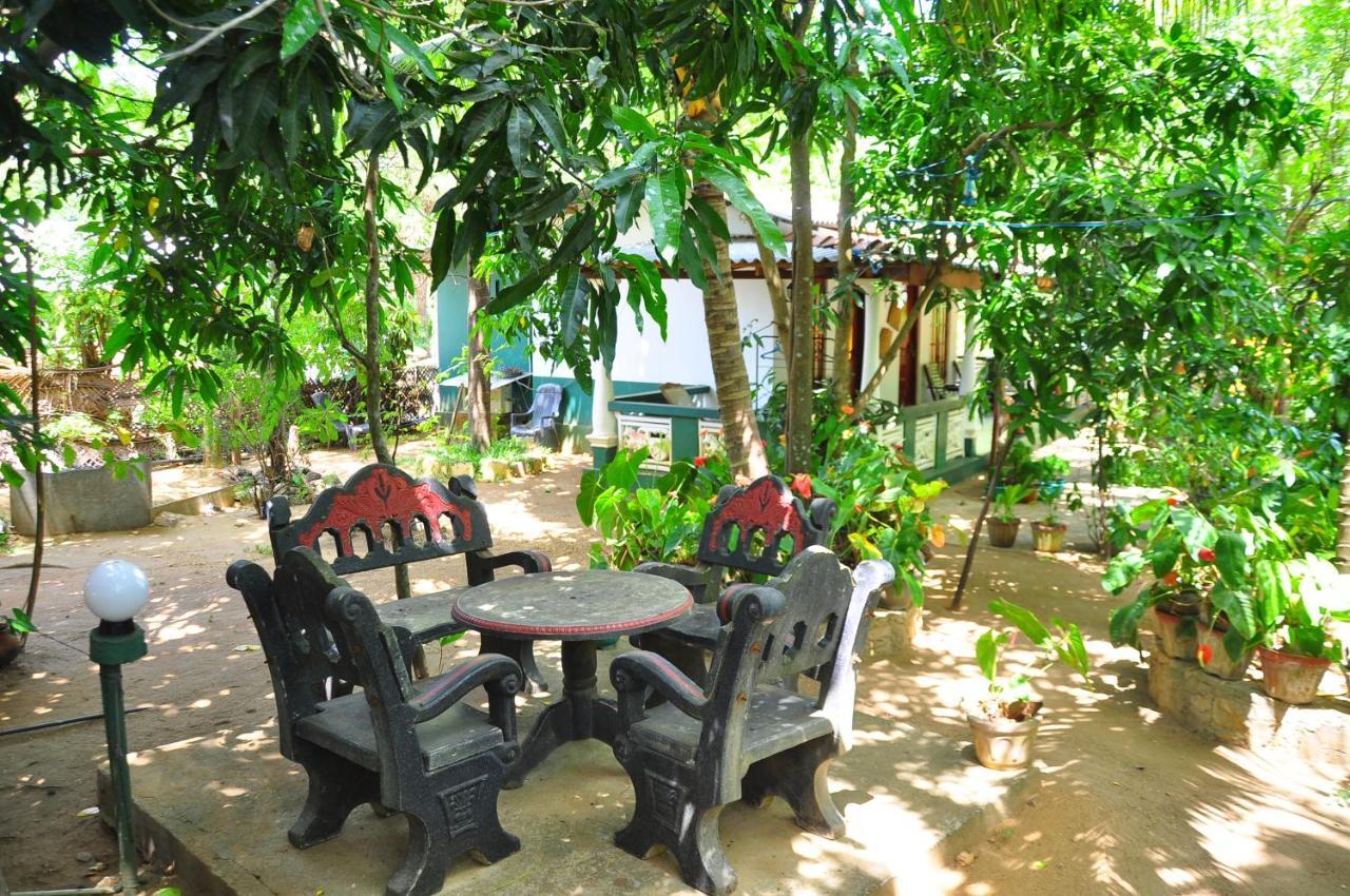 Sigiri Rock Side Home Stay Sigiriya Esterno foto